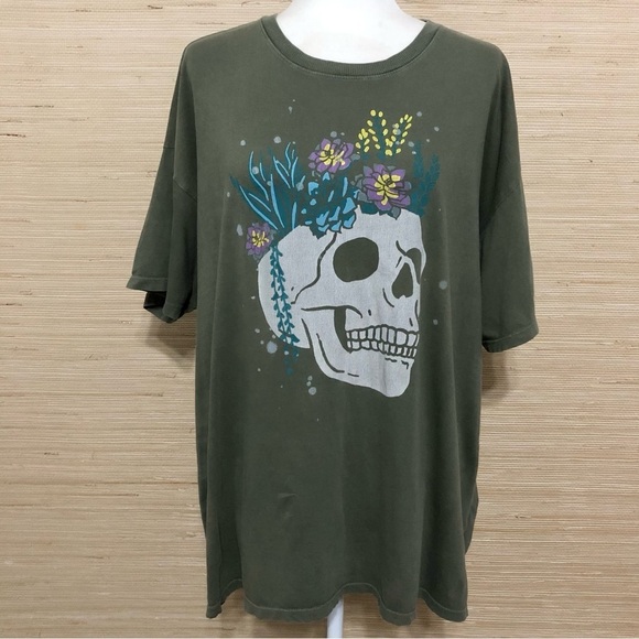 Torrid Olive Green Succulent Skull Oversized Jersey Graphic Tee Size 1 - Picture 2 of 8